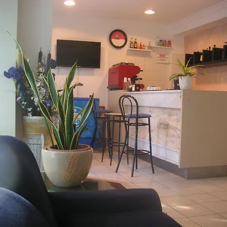 Canasta Ξενοδοχείο 2*