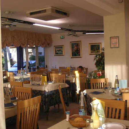 Canasta Ριτσιόνε