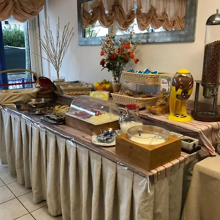 Canasta Otel Riccione