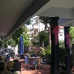 Canasta Hotel